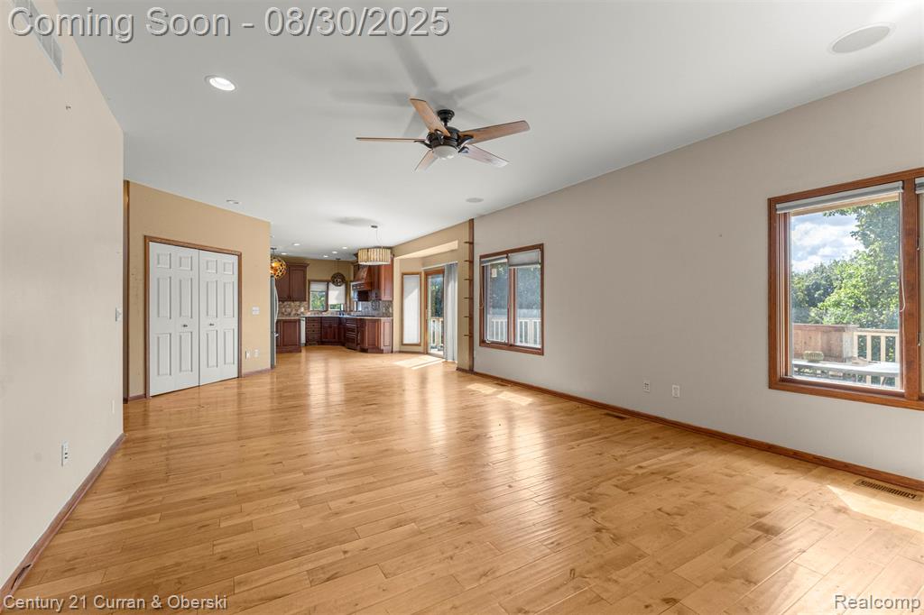 44067 Greenview Lane, Northville, MI 48168 — Photo 18