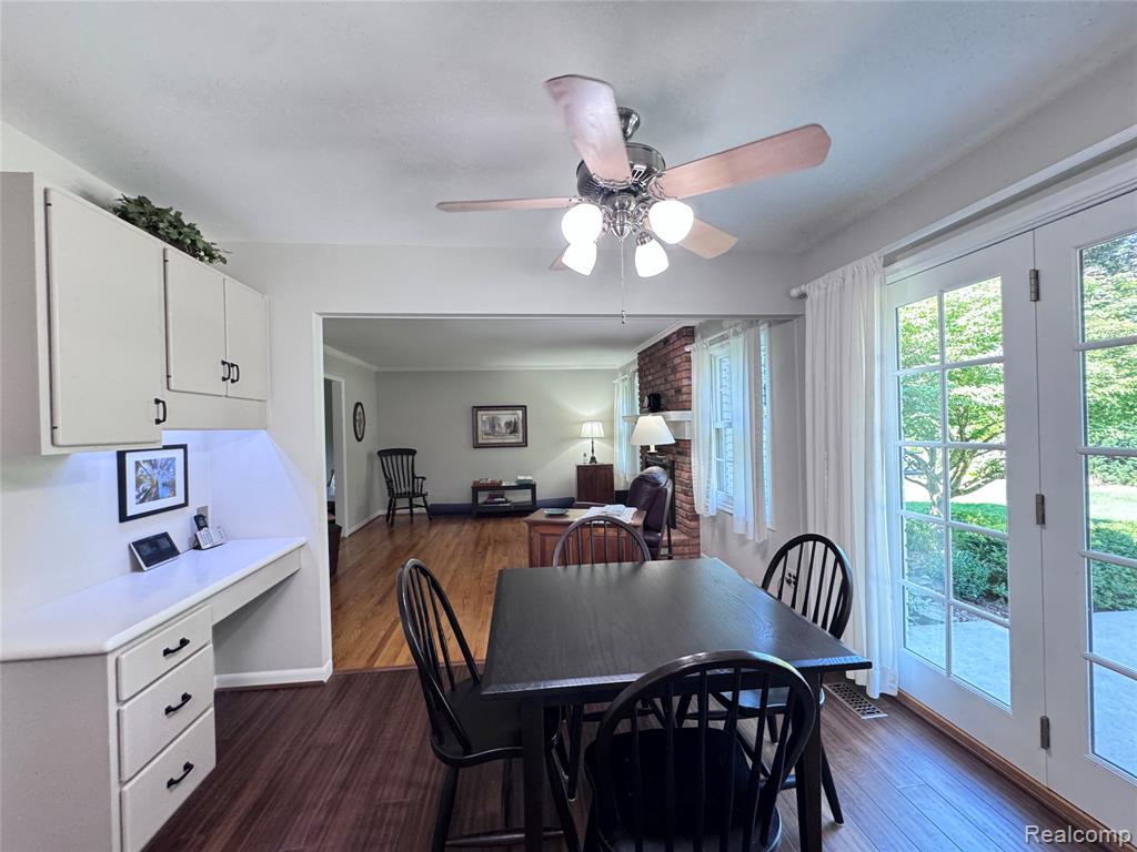 42098 Banbury Road, Northville, MI — Photo 9