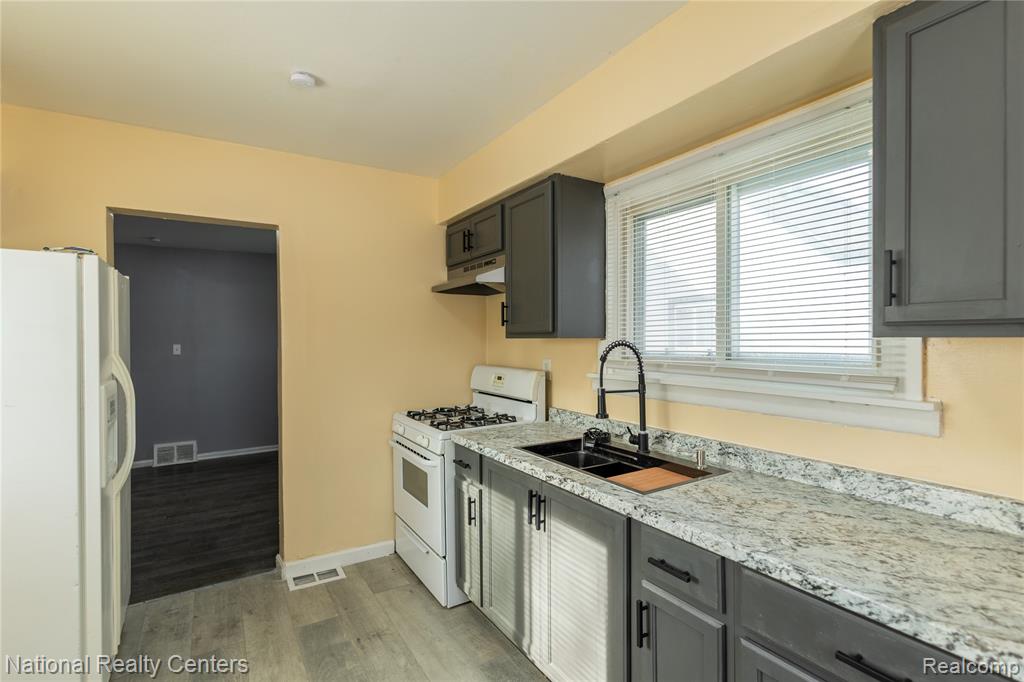6143 McGuire Street, Taylor, MI 48180 — Photo 12