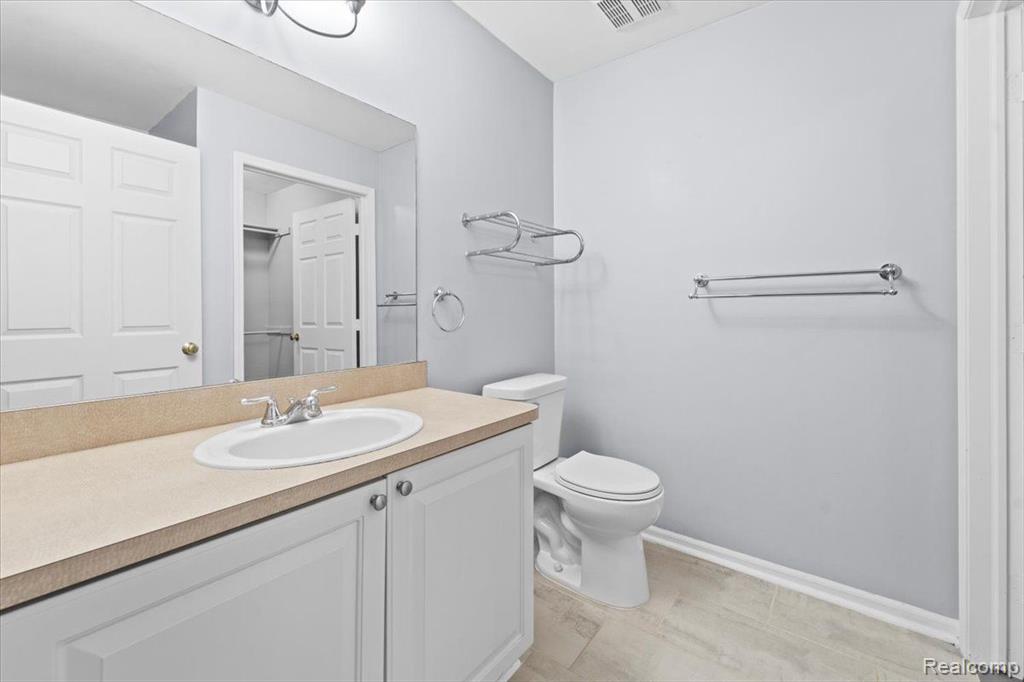3592 NORTHPOINTE Boulevard, Melvindale, MI — Photo 13