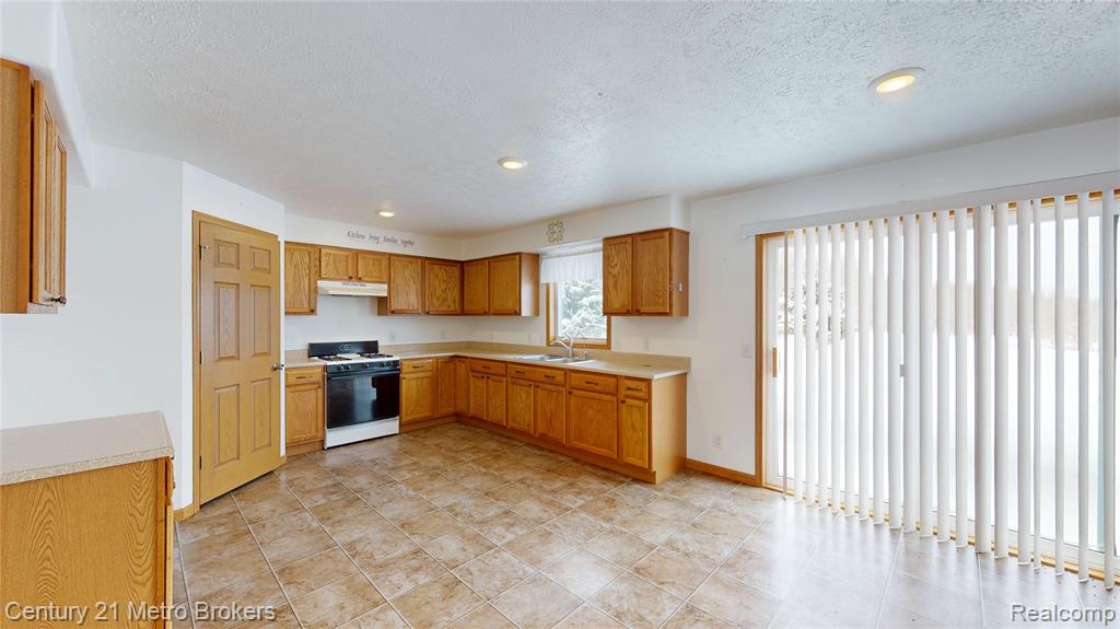 10582 E 80th Street, Reed City, MI 49677 — Photo 15