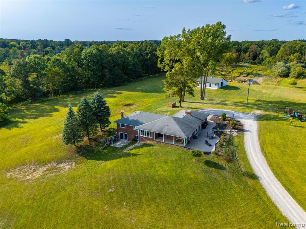 2666 E Oakwood Road, Addison, MI 48370 — Photo 50