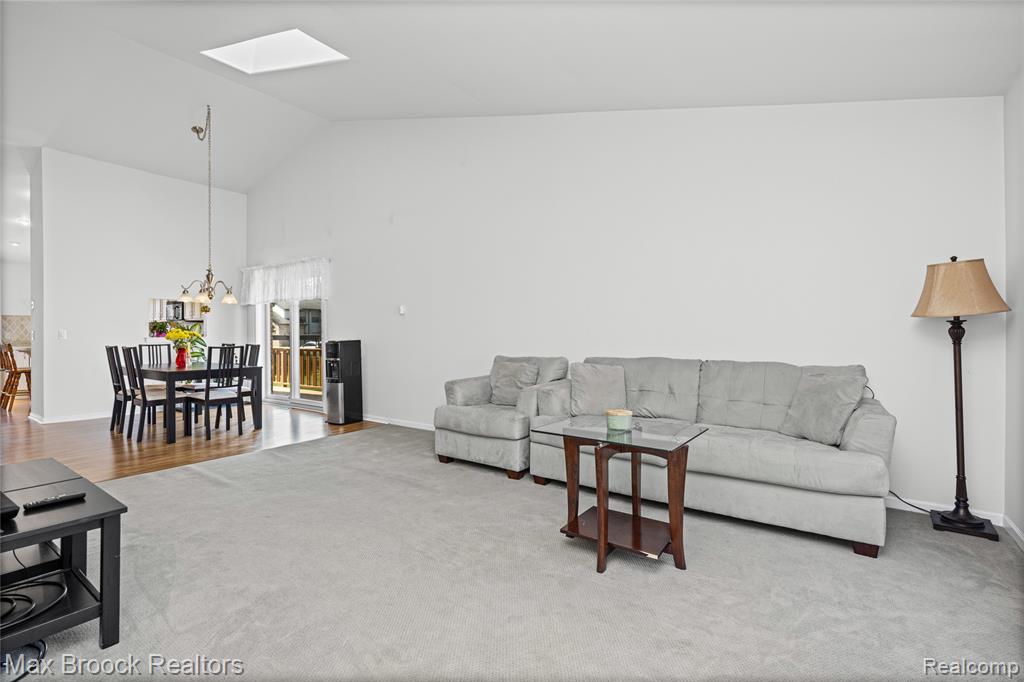 35263 Kings Forest Boulevard, Clinton Twp, MI 48035 — Photo 5