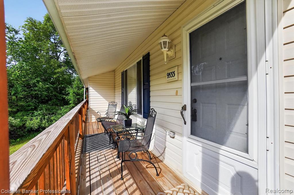 9533 Overlook Court, Grand Blanc, MI 48439 — front exterior