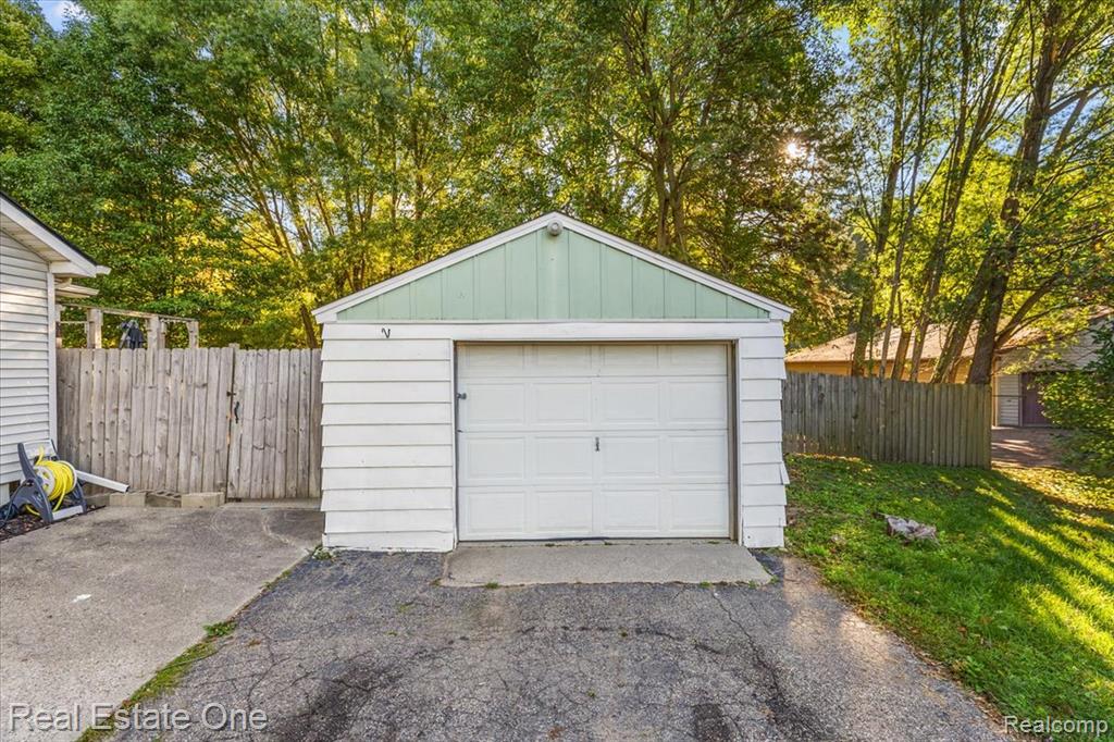 4078 N State Road, Davison, MI 48423 — Photo 4