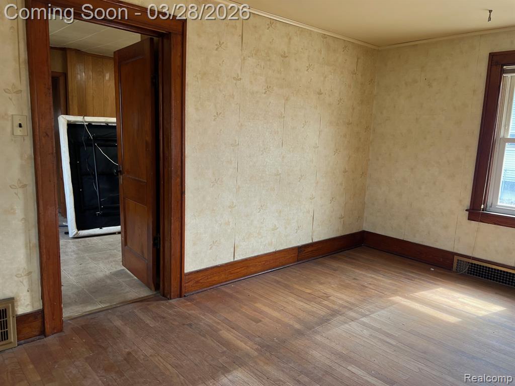 2 Maple Street, Oxford, MI 48371 — Photo 7