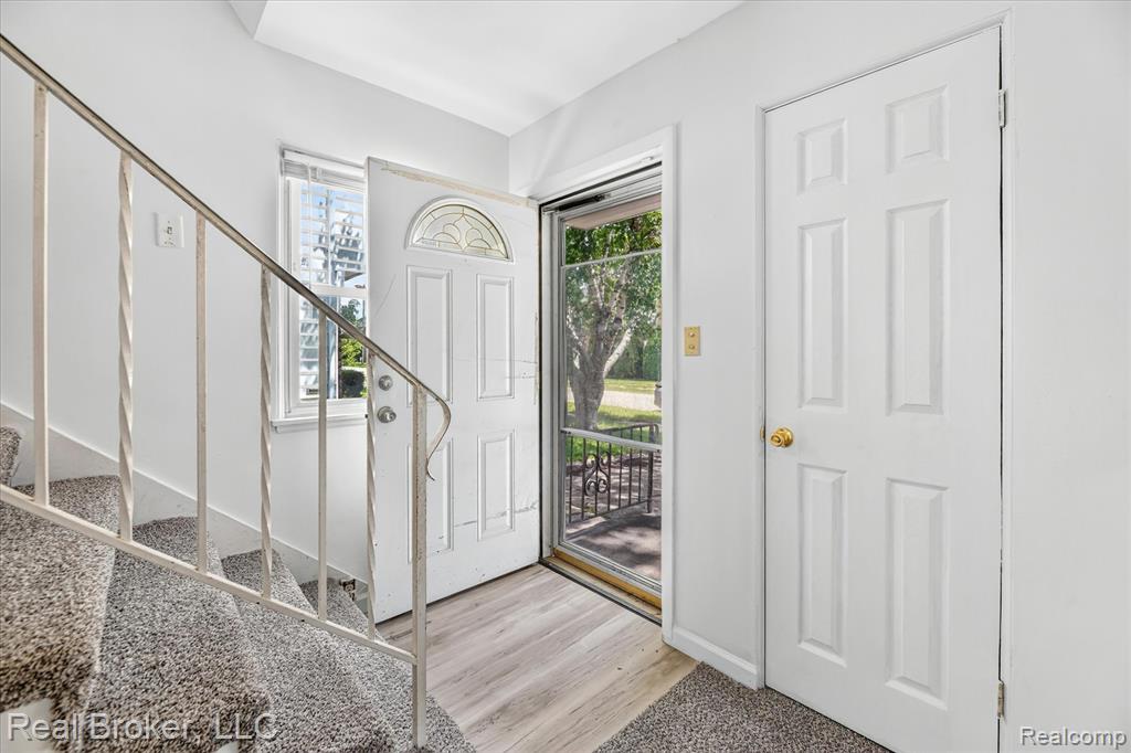 602 S Meade Street, Flint, MI 48503 — Photo 9