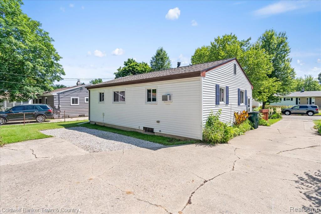 4820 Burchfield Avenue, Lansing, MI 48910 — Photo 29