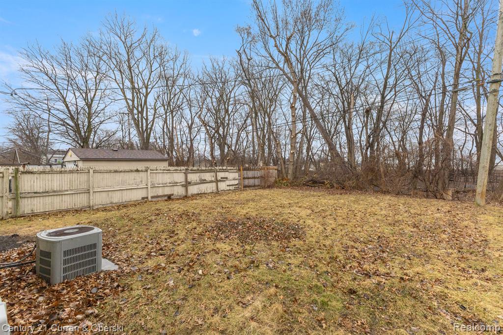 7157 CHEROKEE Street, Taylor, MI 48180 — Photo 30
