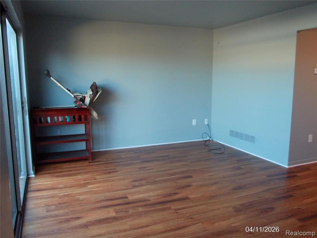 50450 Bay Run N, New Baltimore, MI 48047 — Photo 3