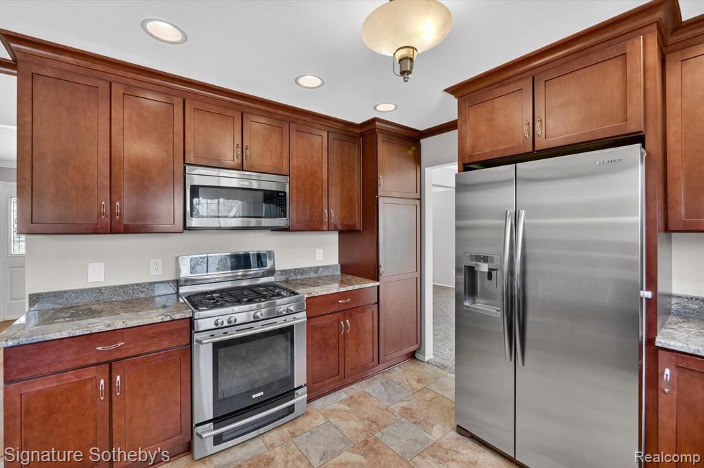 4284 Cherrywood Drive, Troy, MI 48098 — Photo 15