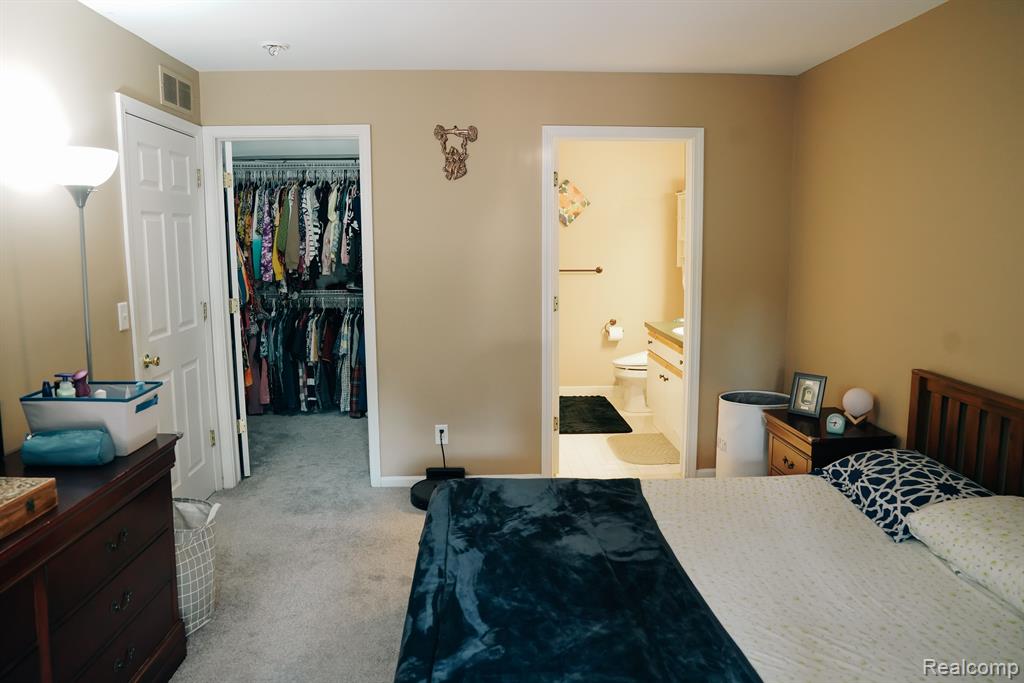 44840 MARIGOLD Drive, Sterling Heights, MI 48314 — Photo 23