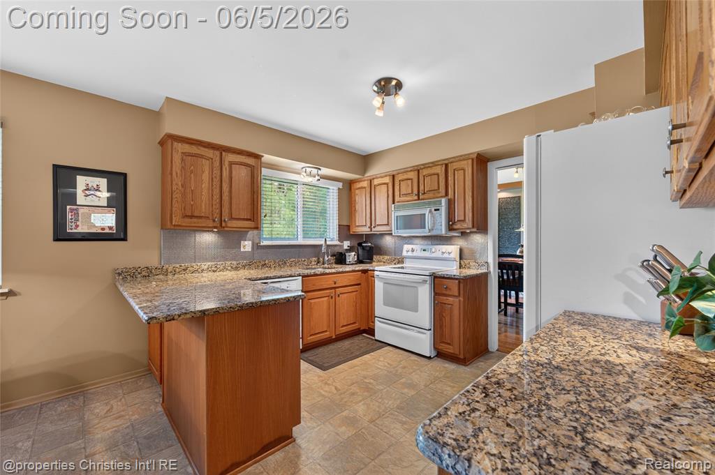 475 Henley Drive, Bloomfield Hills, MI 48304 — Photo 21