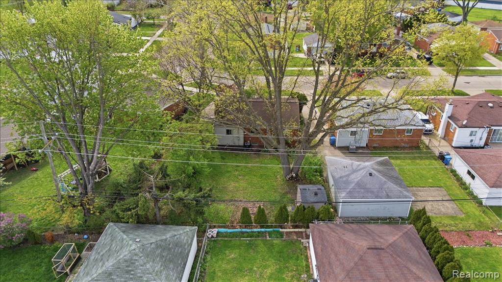 28146 Park Court, Madison Heights, MI 48071 — Photo 35