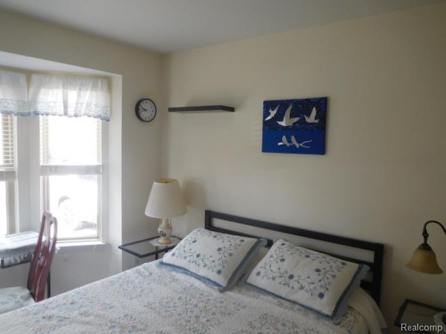 4116 April Lane, 24, Sterling Heights, MI 48310 — Photo 21