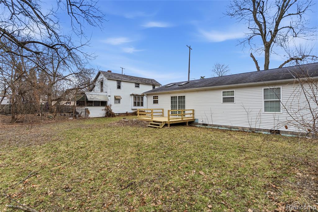 137 S Andre Street, Saginaw, MI 48602 — Photo 30