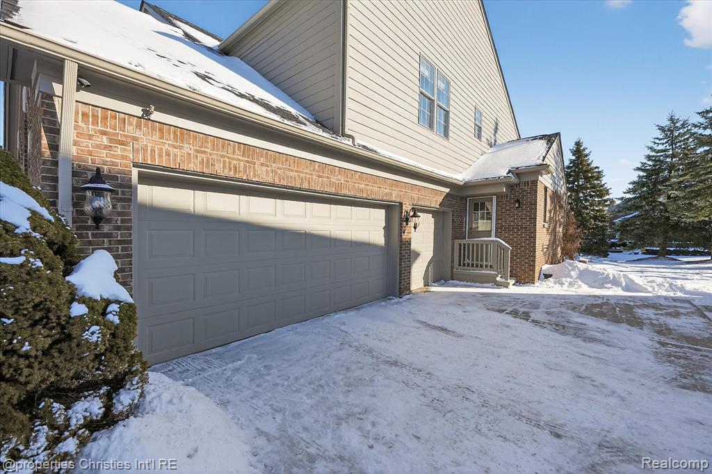 16224 Oak Forest Court W, Northville, MI 48168 — Photo 51