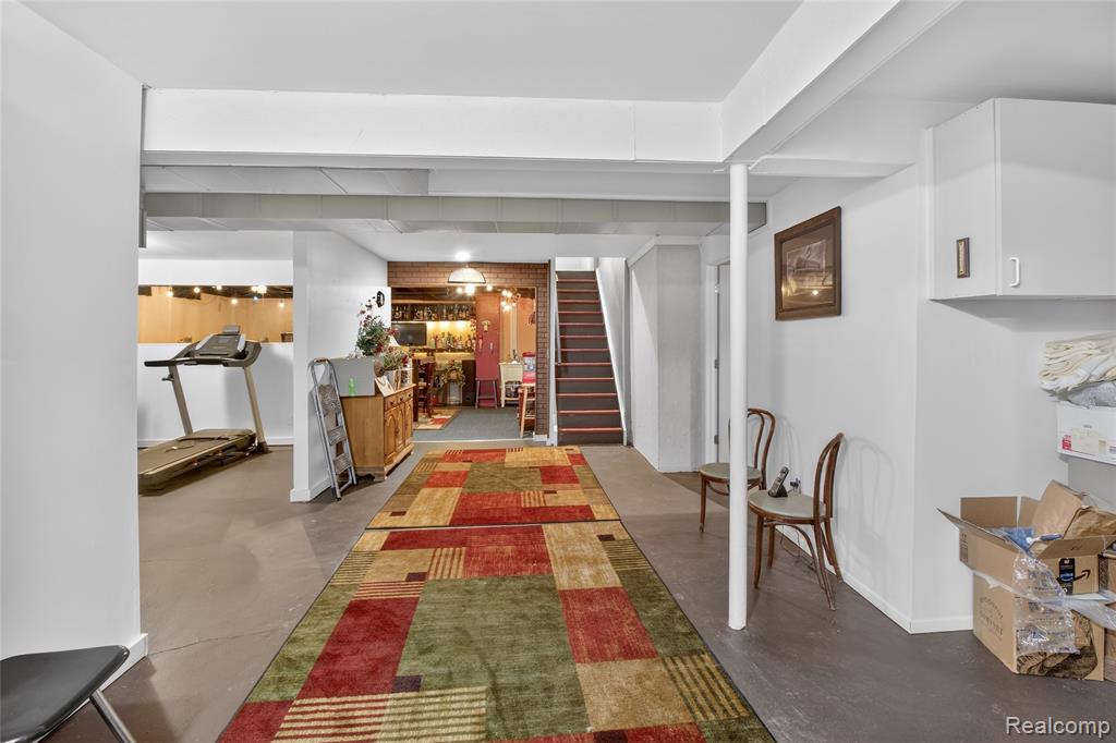 5148 Woodrun Court, West Bloomfield, MI 48323 — Photo 33