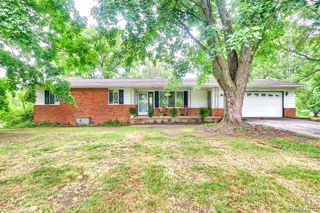 1154 Beth Drive, Lapeer, MI 48446 — front exterior