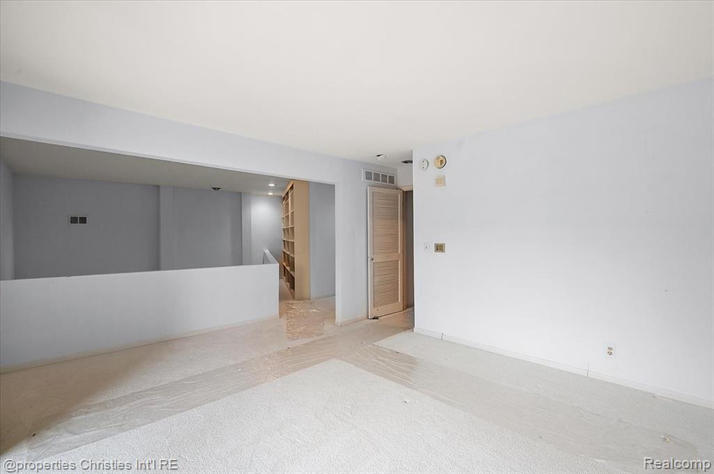 971 Stratford Lane, 22, Bloomfield Hills, MI 48304 — Photo 38