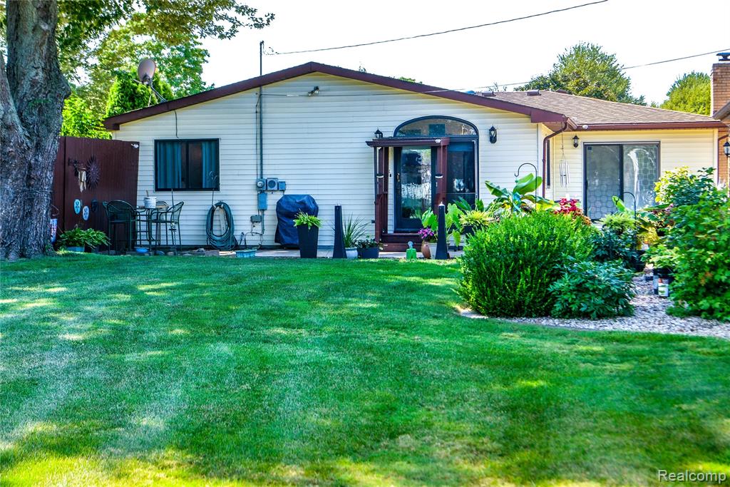 47940 Mallard Drive, Chesterfield, MI 48047 — Photo 86