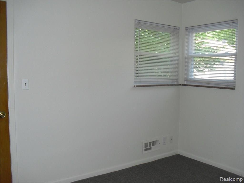 769 St. Clair, Grosse Pointe, MI 48230 — Photo 10
