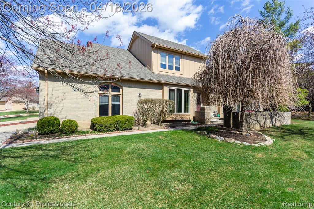 1256 Autumn Drive, Troy, MI 48098 — front exterior