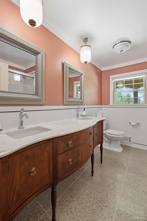 2700 N Hacker Road, Howell, MI 48855 — Photo 15