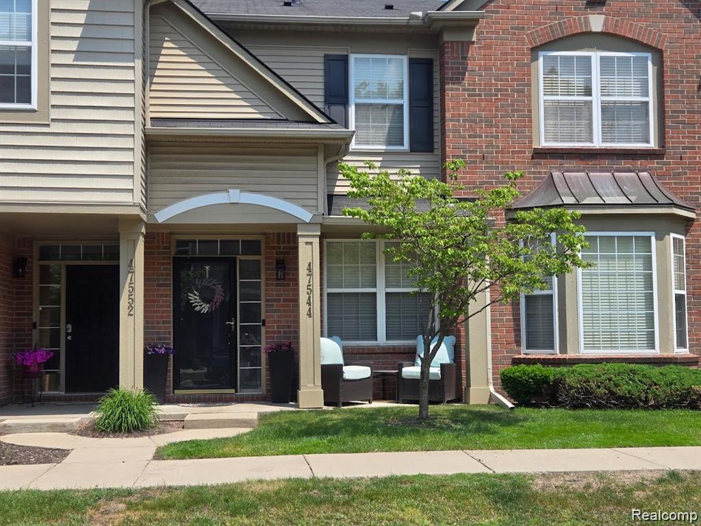 47544 Pembroke Drive, Canton, MI 48188