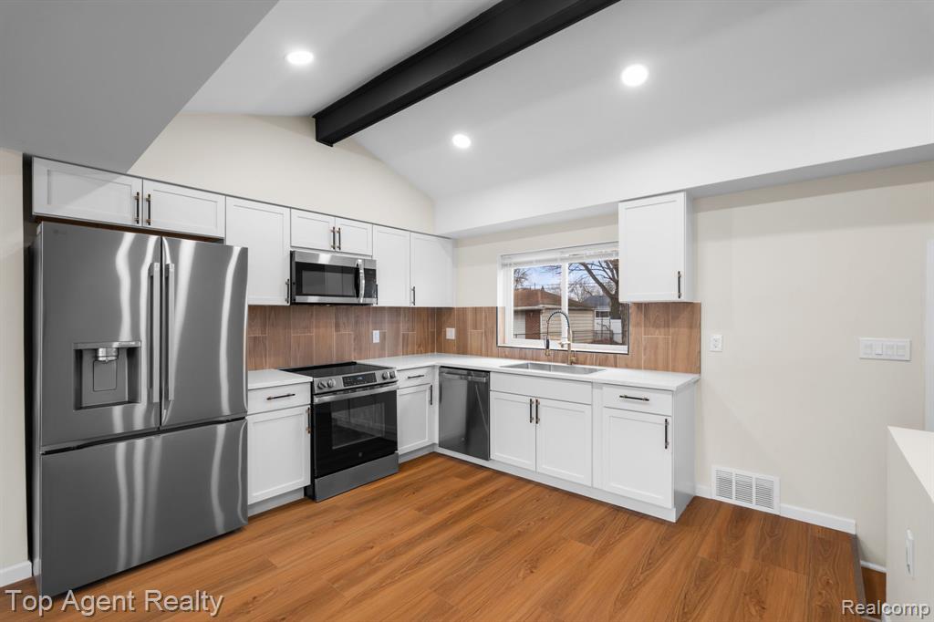 20527 Chapel Street, Detroit, MI 48219 — Photo 4