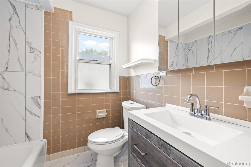 4175 Helen Avenue, Lincoln Park, MI 48146 — Photo 17