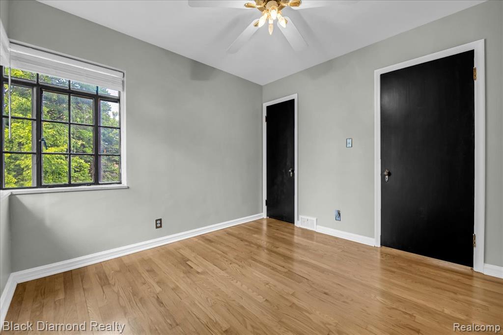 5500 Harvard Road, Detroit, MI 48224 — Photo 32