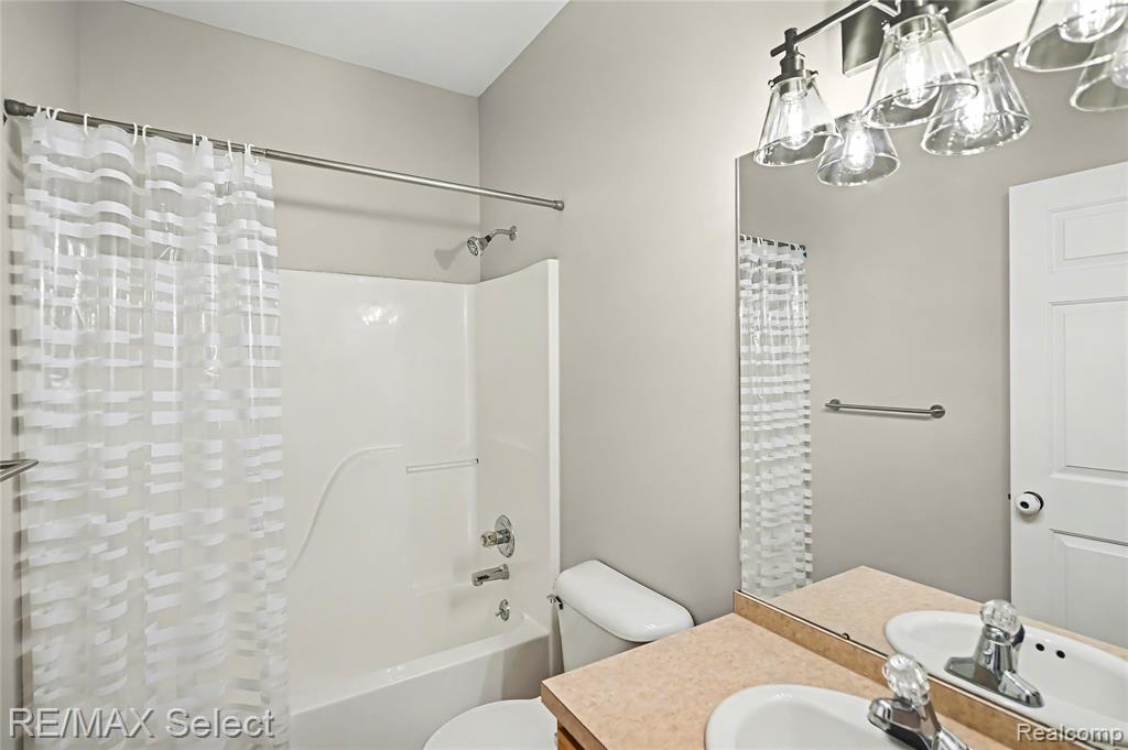 13024 Harbor Landings Drive, 3, Fenton, MI 48430 — Photo 39