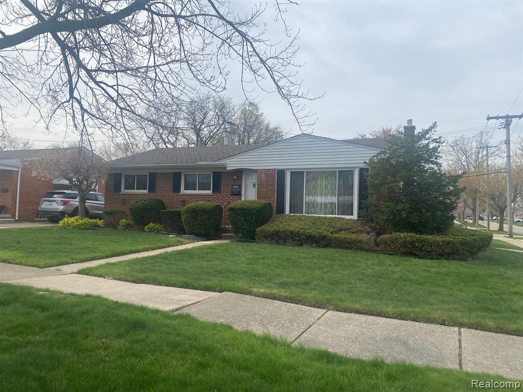 6840 CRESTWOOD Street, Dearborn Heights, MI 48127 — Photo 2