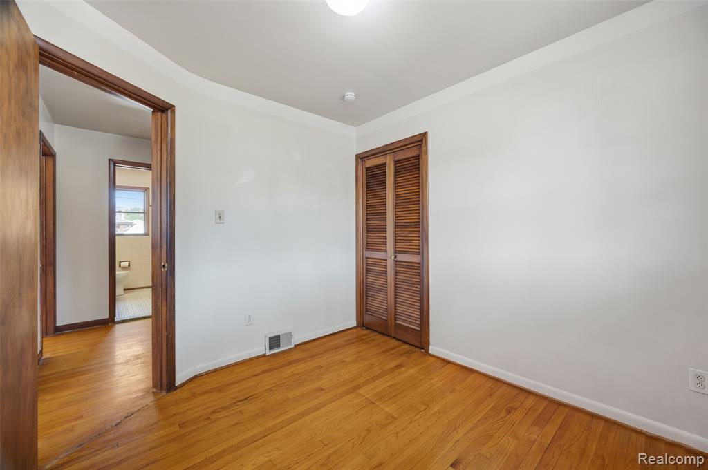6532 Rockdale Street, Dearborn Heights, MI 48127 — Photo 22