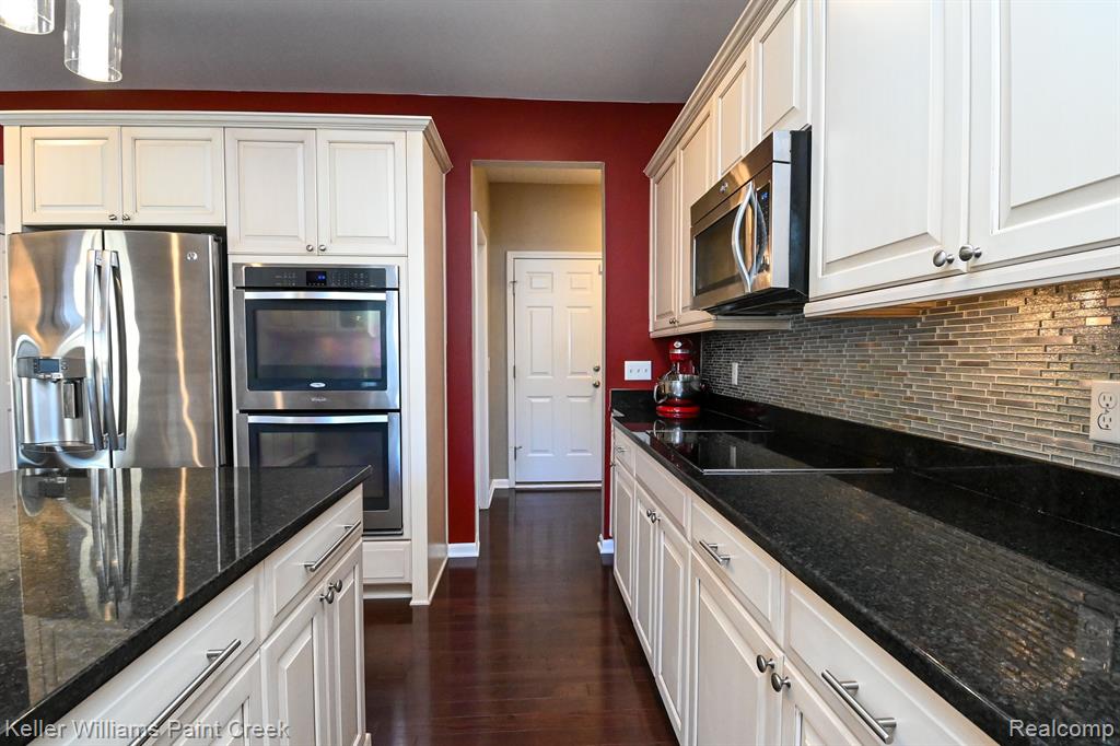 4217 FORSTER Lane, Shelby Twp, MI 48316 — Photo 15