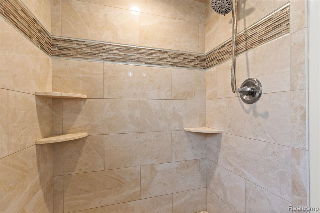 8573 SAN MARCO Boulevard, Sterling Heights, MI 48313 — Photo 12