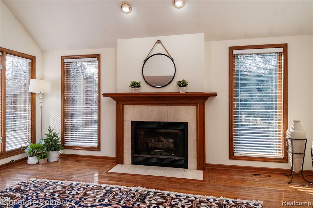 16819 Country Knoll Drive, Northville, MI 48168 — Photo 15