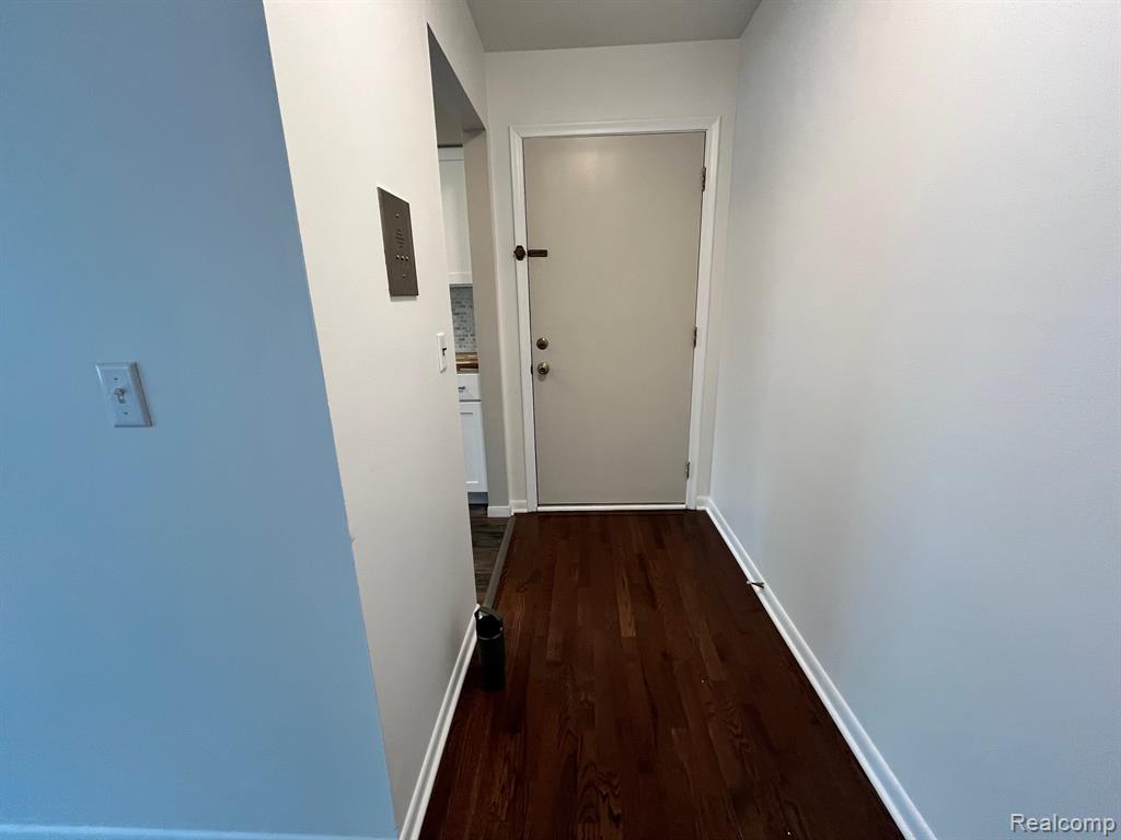 23025 Liberty Street, 13, Saint Clair Shores, MI 48080 — Photo 14
