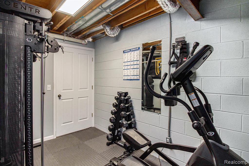 4024 AUSTIN Court, Lapeer, MI 48446 — Photo 28