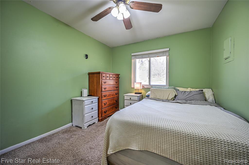 12335 Big Lake Road, Davisburg, MI 48350 — Photo 22