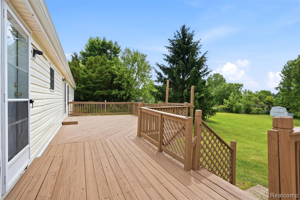 4420 Dublin Road, Burton, MI 48529 — Photo 38