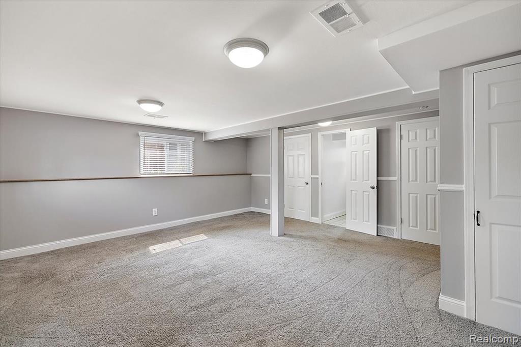 726 Woodlawn Avenue, Royal Oak, MI 48073 — Photo 20