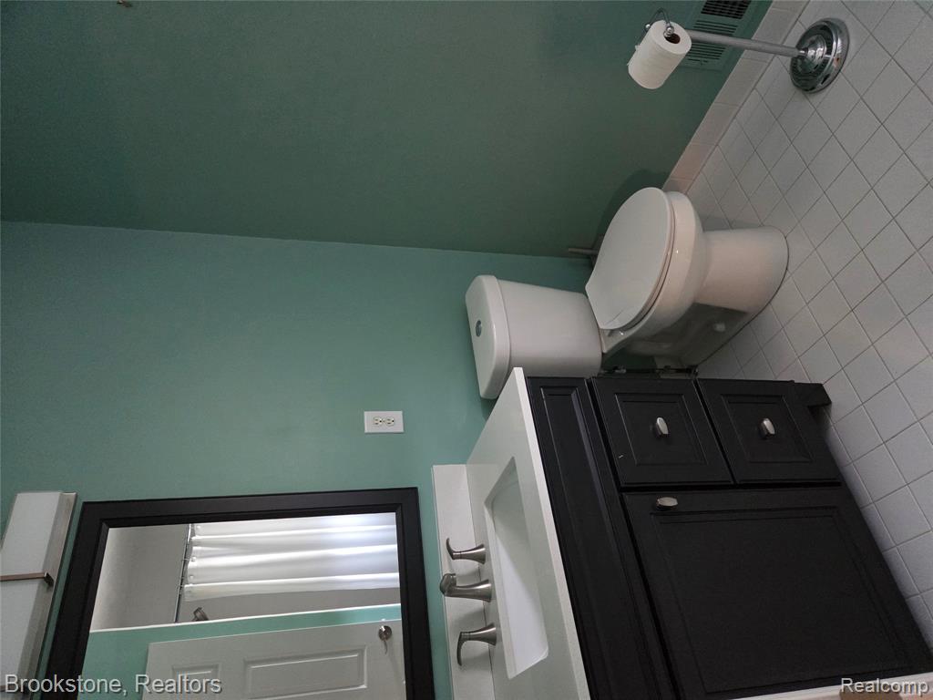 35484 Grant, New Baltimore, MI 48047 — Photo 27