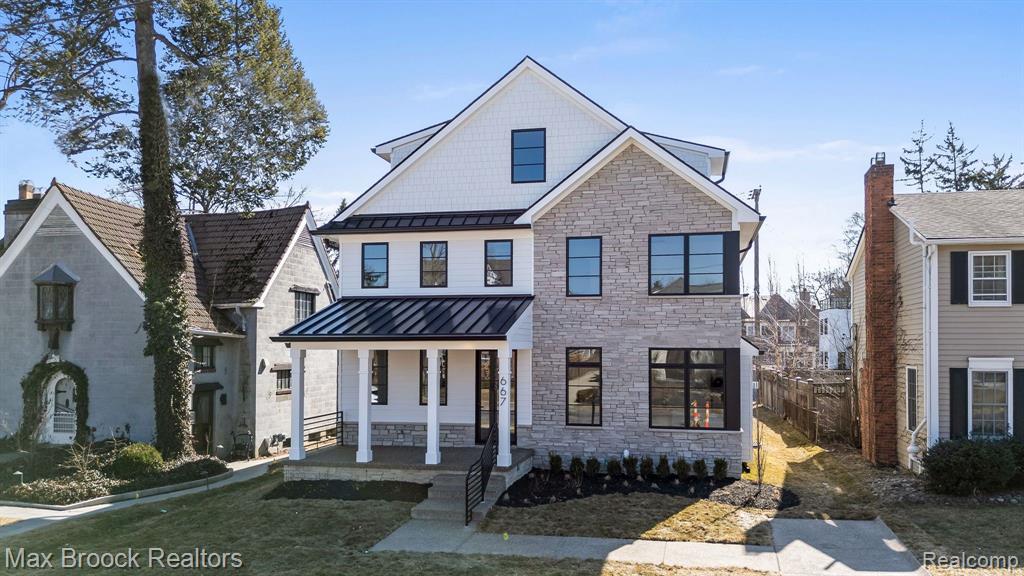 904 SE Plymouth Avenue, Grand Rapids, MI, 49506