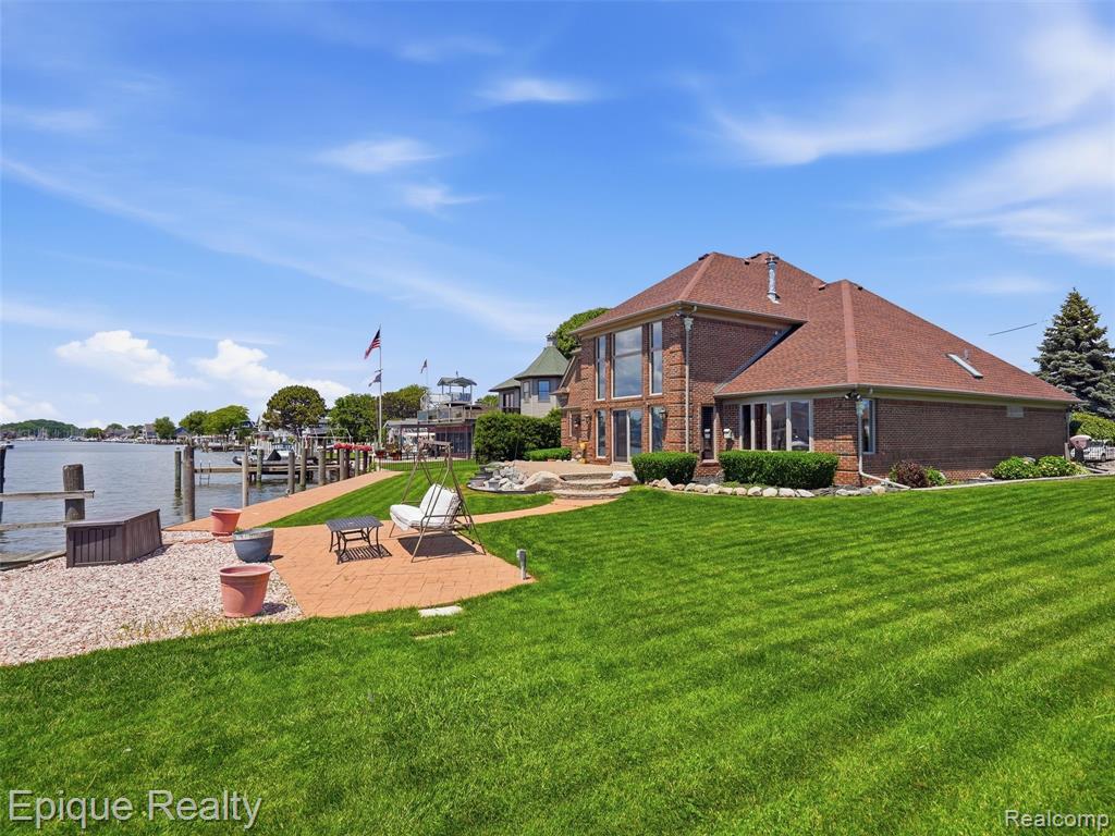33124 N River Road, Harrison Township, MI — Photo 48