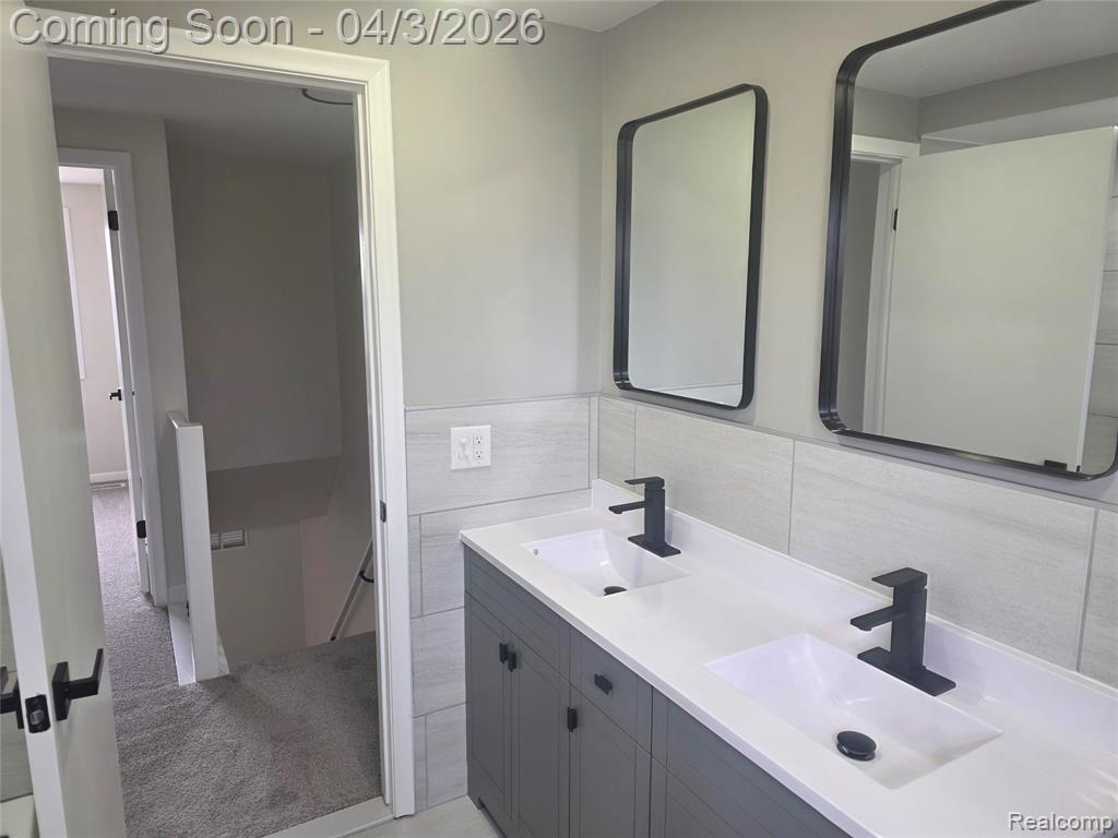 45193 Quaker Hill Drive, Canton, MI 48187 — Photo 32