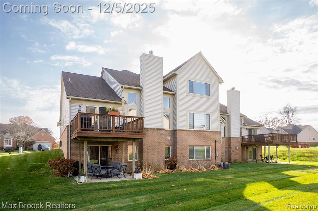 6157 Lochmore Drive, Commerce Twp, MI 48382 — Photo 70