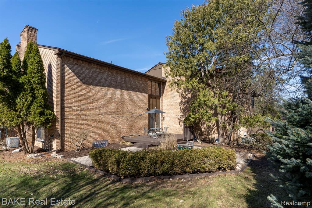 881 Greenhills Drive, Ann Arbor, MI 48105 — Photo 6