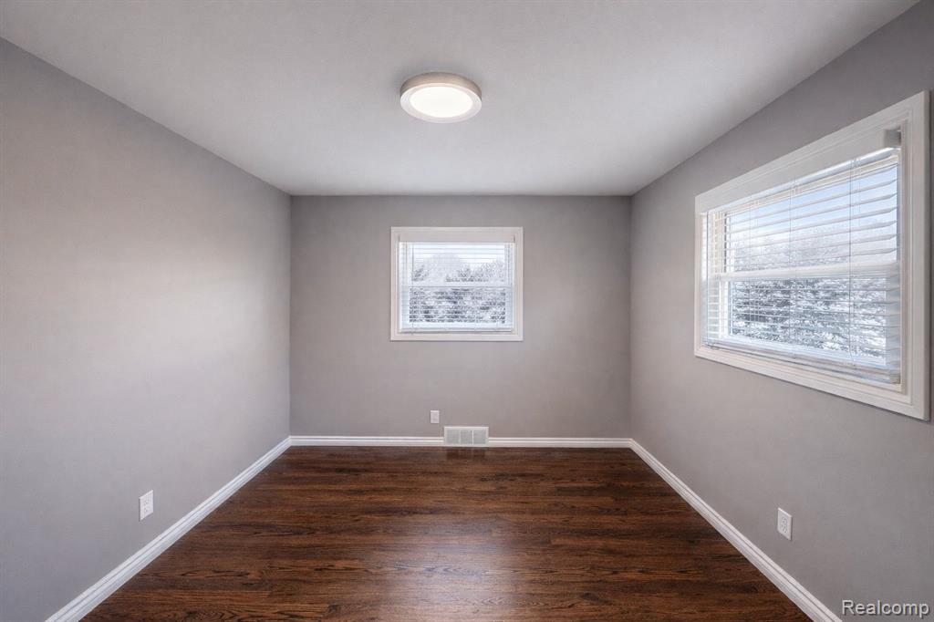 8373 McKinley, Center Line, MI 48015 — Photo 19
